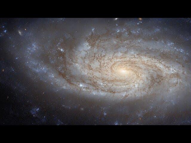 Pan: NGC 3430