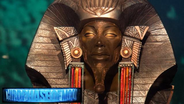 Huge Egyptian Coffins Made Of Titanium Found On Mars? 2017