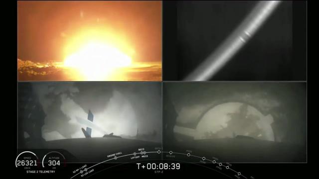 Touchdowns! 2 SpaceX Falcon Heavy Boosters Land, 1 Fails