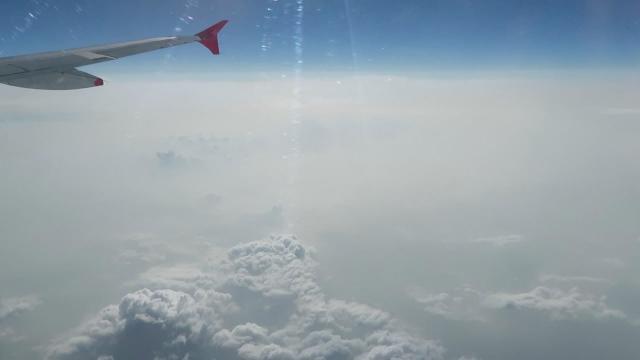 Airplane passenger films strange phenomenon when flying over China