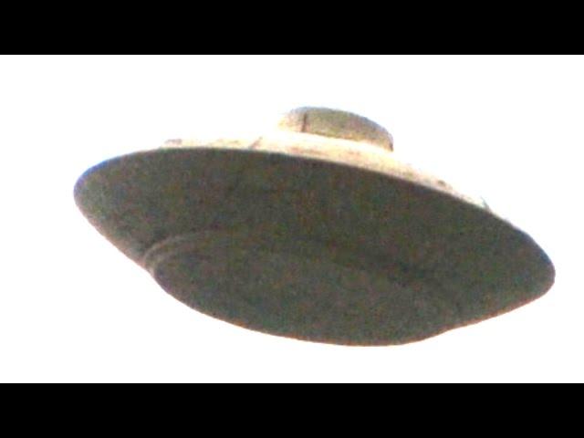 Holy Snap!!! UFO Sightings [HD] Flying Saucer St.Tropez 10/14/2014