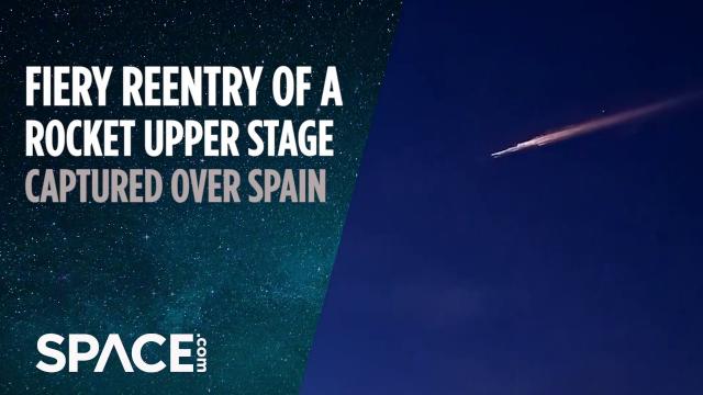 Fiery reentry of a rocket upper stage seen over Spain