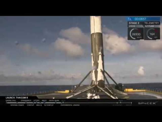 SpaceX Makes It Three In A Row - Lands First Stage On Droneship | Video
