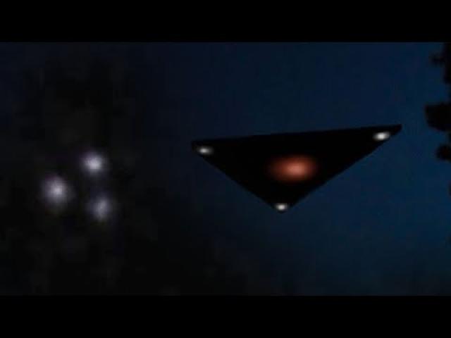Red Orb turning out to be Triangular, July 2022 ????