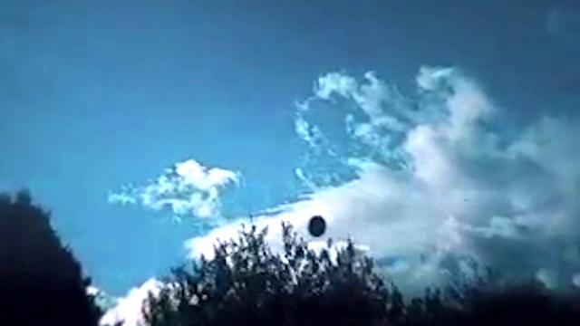 FLYING SAUCERS!!! Anti Gravity UFO INVASION OVER Maryland!? [CRAZY UFO FOOTAGE] 2015