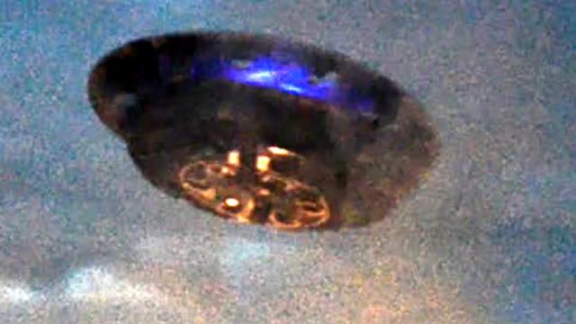 Flying Saucer Over IRAN AIRSPACE Eyewitness BAFFLES GOVERNMENT OFFICIALS 2016