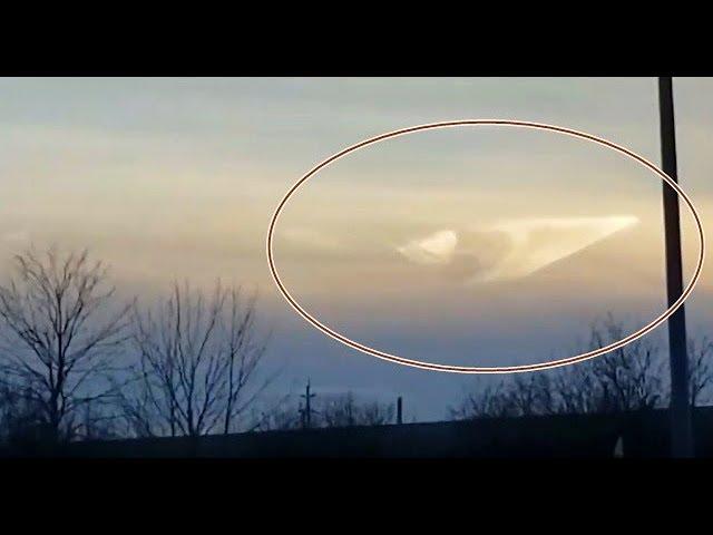 V-shaped cloaked UFO appears over Toronto
