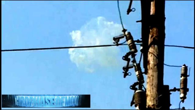 TOXIC UFO CLOUD!!? WTF? SHOCKING UFO VIDEO BAFFLES EXPERTS! 2016