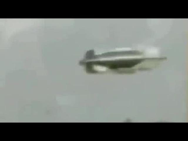 This UFO filmed in France in 1999 has never been debunked