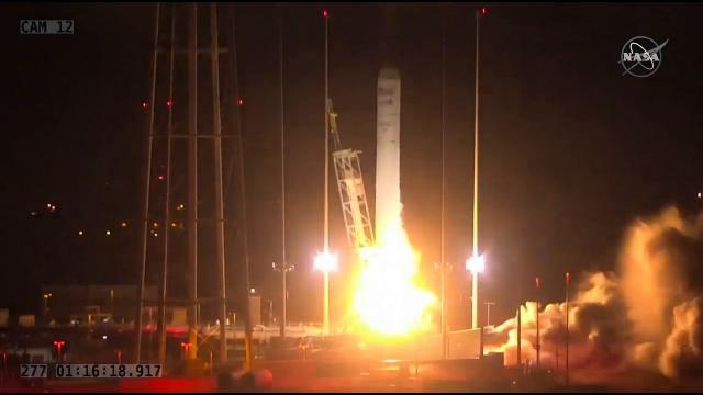 Blastoff! Cygnus spacecraft launches to space station atop Antares rocket