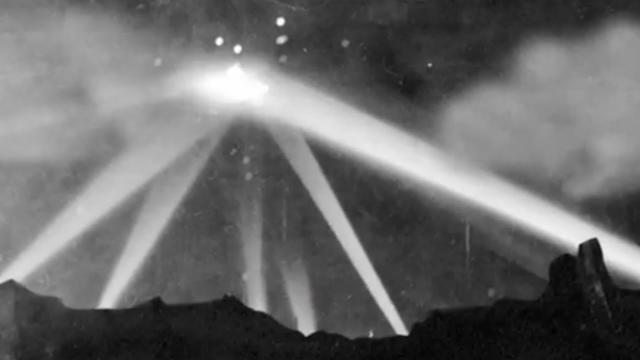 The Battle of Los Angeles with Unusual Lights & Craft in 1942 - FindingUFO