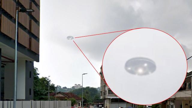 Incredible UFO over Malaysia! Latest UFO Sighting Footage