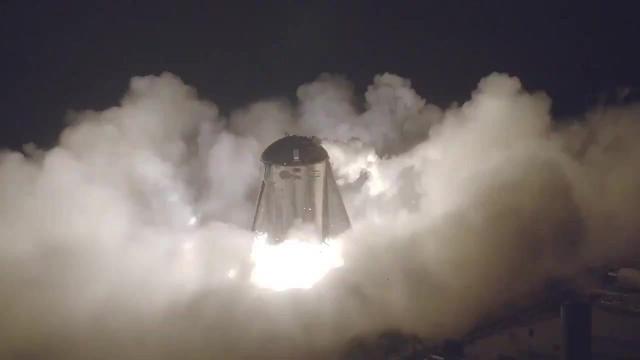 SpaceX Starhopper Takes First Untethered Hop!
