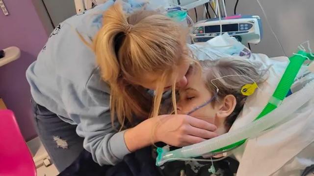 Woman Hears Son's Voice in Ward 5 Minutes after His Life Support Was Turned off