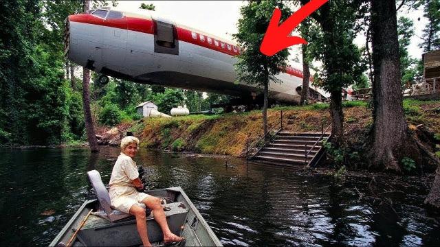 Retired Pilot Decided To Turns a Jet Plane Boeing 727 into a Home - Take a Look Inside