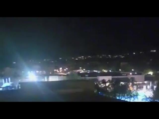 Apparently multiple people witnessed this in Catalina Mountains in Tucson, Arizona