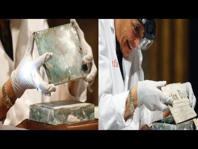 Scientists Opened This Ancient Box And They Are Amazed By What They Found Inside