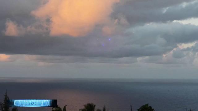 "WOW!" Stunning UFO Event Malibu CA! UFO Experts Bewildered! What's Going On? 9/6/2016