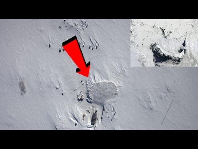 A man find  massive UFO base  frozen in ice off Antarctica