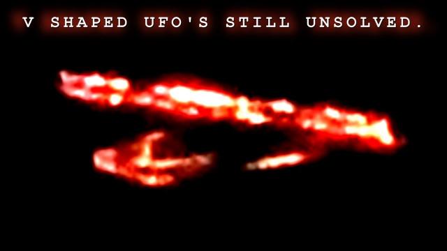 V Shaped UFOS Seen During The Blood Moon Of 2015. Still Unsolved!!!