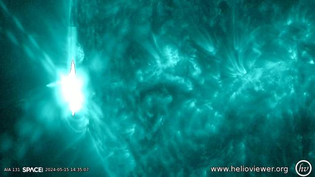 Emerging sunspot blasts X1-class solar flare! Spacecraft sees it