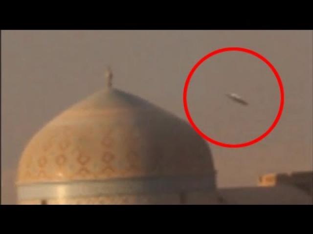 UFO Attacking Mosque | Shocking UFO Footage | UFO Attack Video Syria | Battle For Mosul | world news