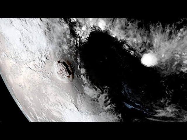 Hunga Tonga volcano erupts again, triggers tsunami - Seen from space!