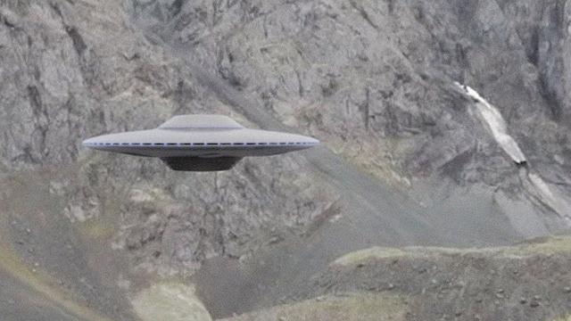 ???? Disc UFO Filmed in the Mountains of Alaska
