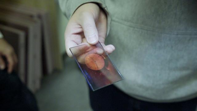 Hands on Holography