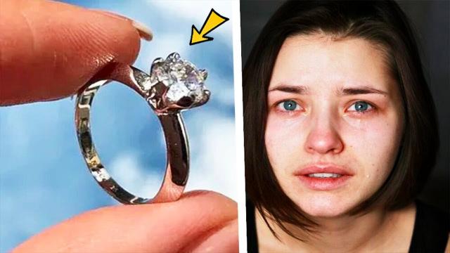 Woman Wears Her Mother's Old Ring For 25 Years - Then Jeweller Tells Her This