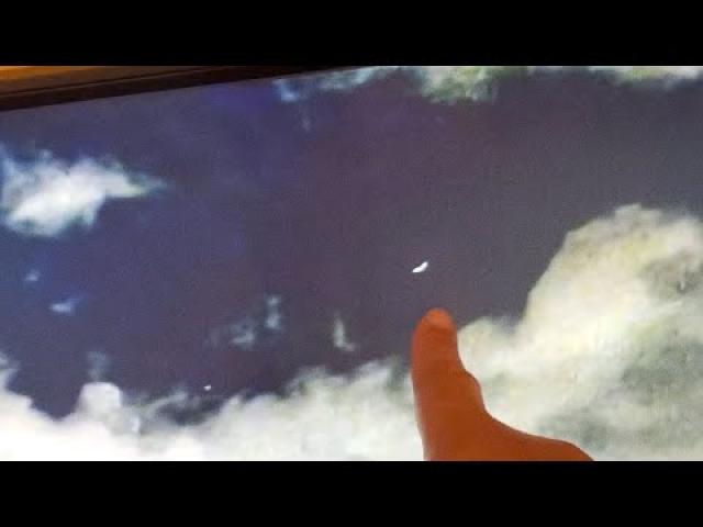 Fast Moving UFO seen in the Sky during US TV show ????