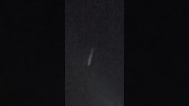 Huge cylindrical UFO filmed in Ohio #subscribe #shorts