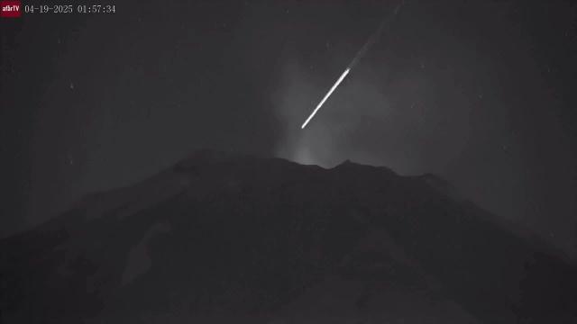An object flew into the Popocatepetl Volcano recently, it is not the first time this has happened