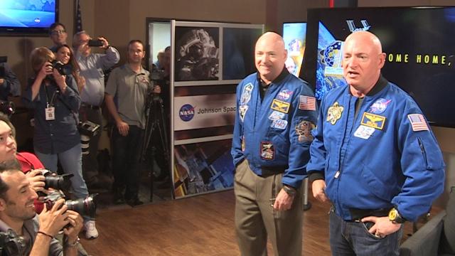 Kelly Twins Greet Media at Johnson Space Center
