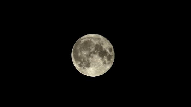 Sleep To UFO Sounds and Nature Sounds with Moon Backround - UFO Relaxation ASMR