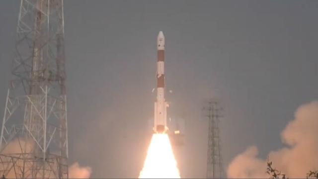 India launches XPoSat spacecraft to study black holes and more!