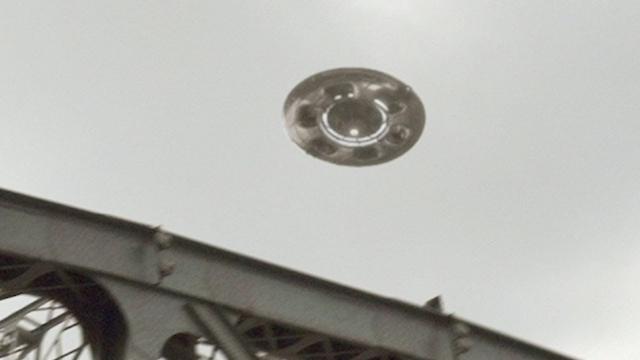 Ring-shaped UFO over PITTSBURGH - USA !!! June 2018