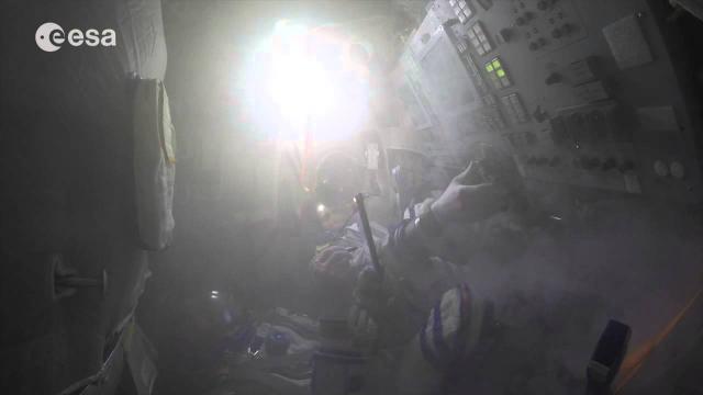 Soyuz Fire Simulated For Spaceflight Training | Video