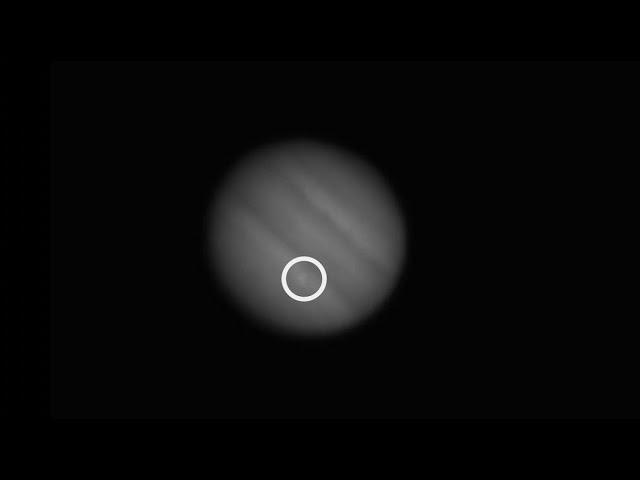 Large object impacts Jupiter! Captured by Planetary Observation Camera