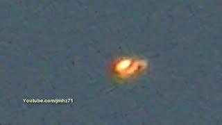 UFO Rare Amorphous Over Tijuana Mexico- OVNI Raro Y Amorfo 28/03/2014