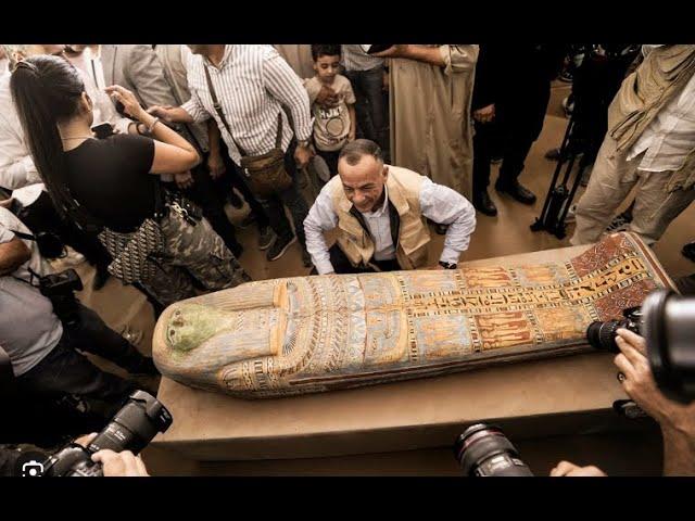 Largest ever mummification workshop uncovered in Saqqara