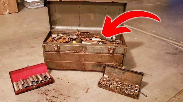 Poor Old Man Spends His Last $60 on a Rusty Old Box at Auction and It Makes Him a Millionaire
