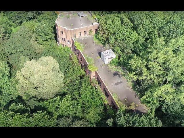 People Are Strictly Forbidden From Entering One NYC Island Due To Its Grim Past   Made with Clipcham