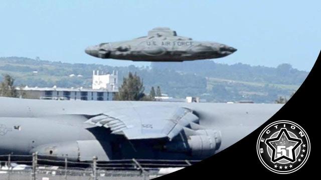 ???? Navy Admiral Described Reverse Engineering Program Involving Extraterrestrial Spacecraft