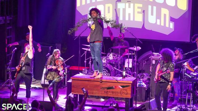 'Suspended on a sunbeam' Andy Frasco and the U.N. put on cosmic rock show in NYC