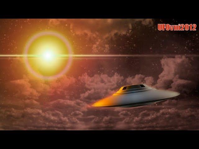 UFO Sighting, Strange Light Turns (Video 4K) Nov 12, 2019, 00:30 am