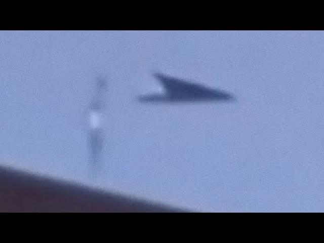 Strange Triangle Shaped UFO TR 3B Filmed Hovering over City ????
