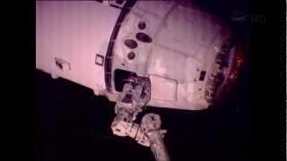 Dragon Departs International Space Station, 10/28/12 (15x)