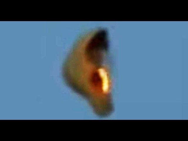 UFO Pod with Extraterrestrial inside caught on video over Madrid, Spain