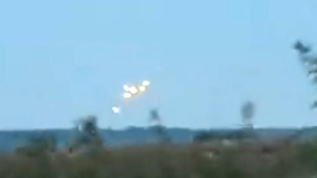 BRILLIANT VIDEO UFO INVASION UK OR MILITARY EXERCISE? WATCH THIS 2016